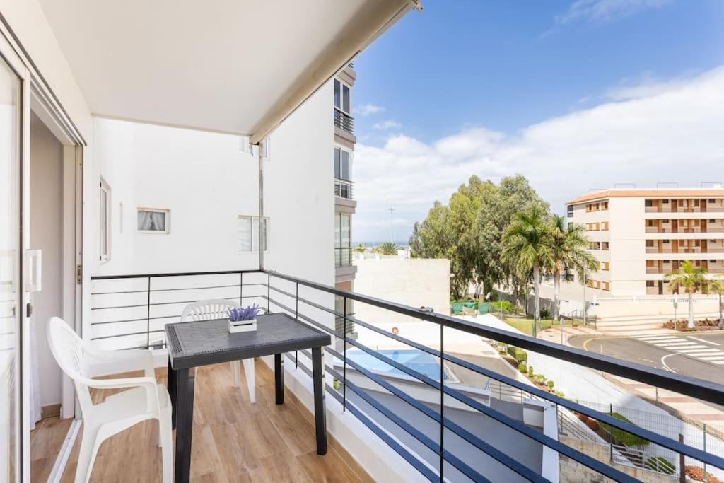 Vivienda Vacacional Rosaini Los Cristianos  Eksteriør billede