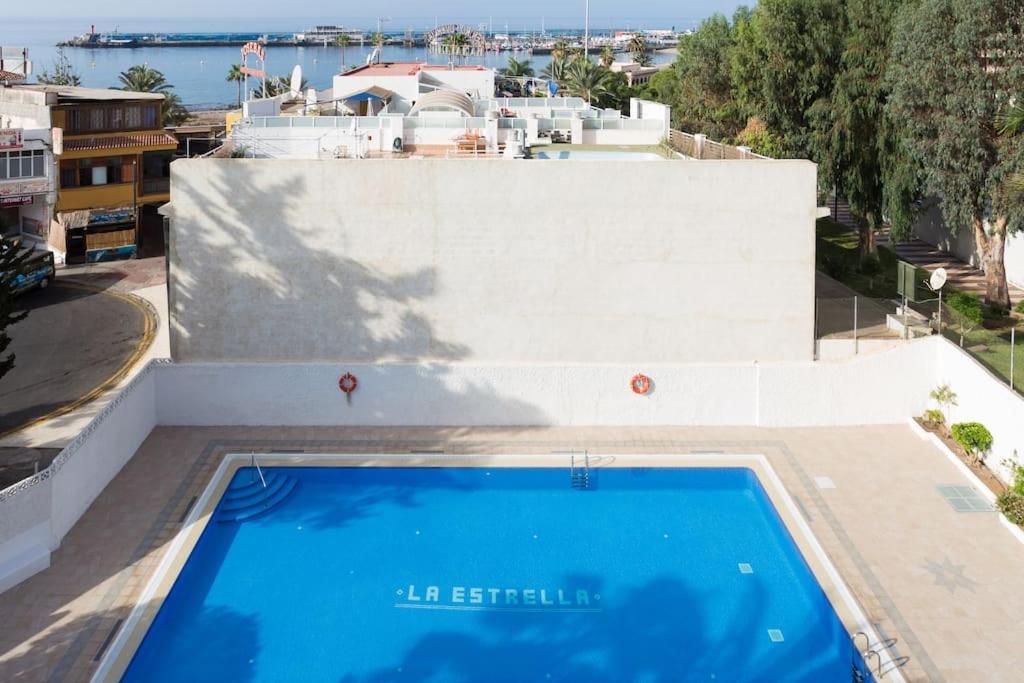 Vivienda Vacacional Rosaini Los Cristianos  Eksteriør billede