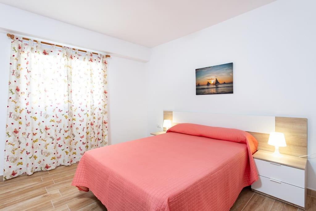 Vivienda Vacacional Rosaini Los Cristianos  Eksteriør billede