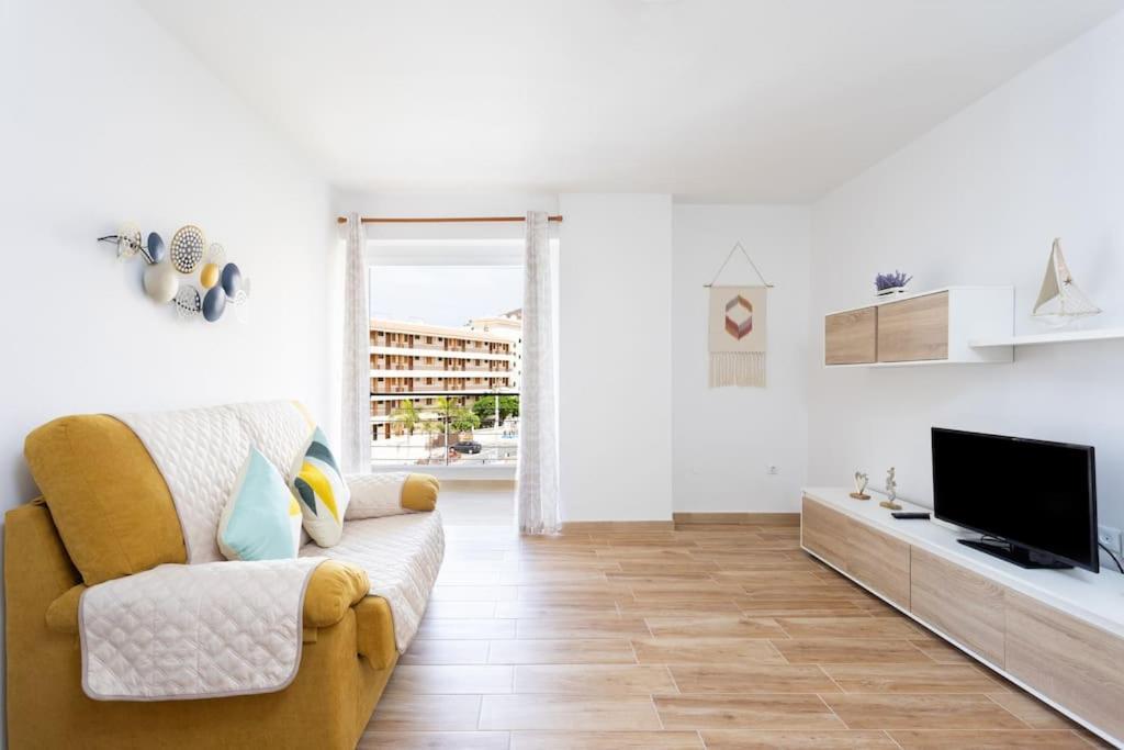 Vivienda Vacacional Rosaini Los Cristianos  Eksteriør billede