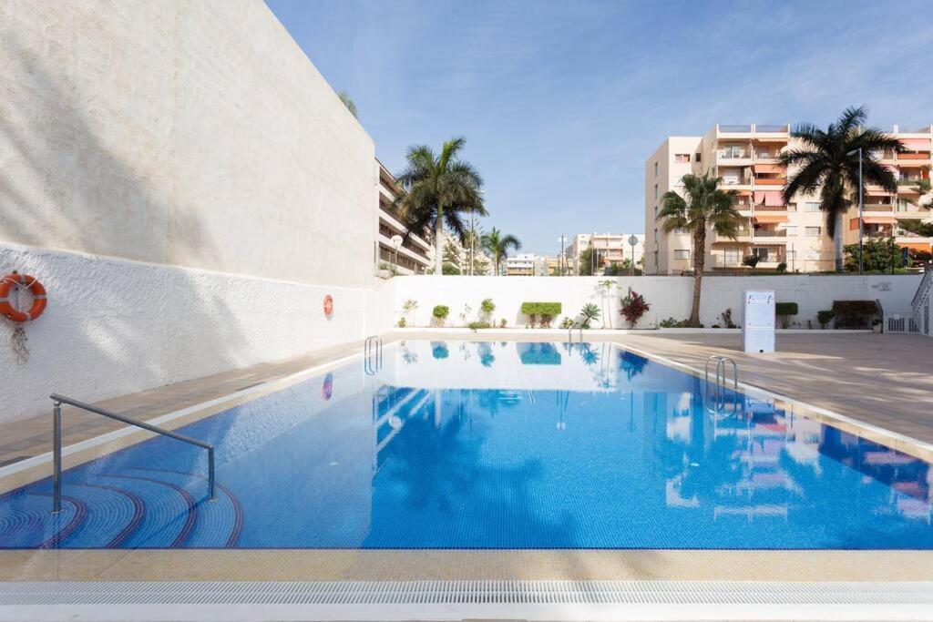 Vivienda Vacacional Rosaini Los Cristianos  Eksteriør billede