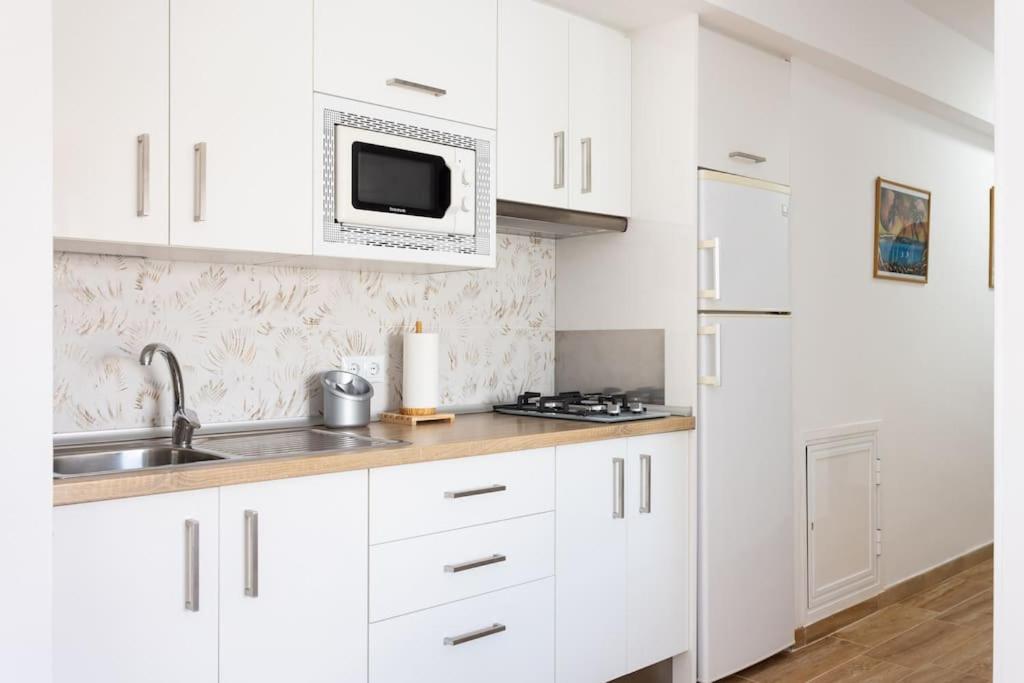 Vivienda Vacacional Rosaini Los Cristianos  Eksteriør billede