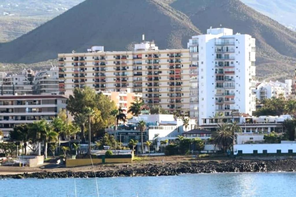 Vivienda Vacacional Rosaini Los Cristianos  Eksteriør billede